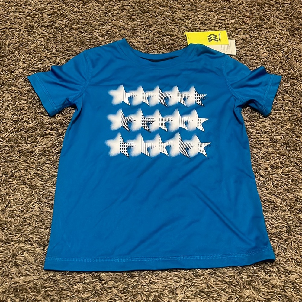 (21) All in Motion stars  Graphic short